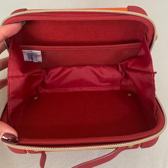 NWT Tokyo Disney Resort Luggage Bag w/ Handle and Removable Strap - Picture 8 of 8